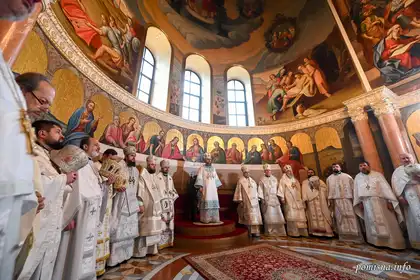19 січня - Митрополит Симеон співслужив Предстоятелю у Лаврі в день свята Богоявлення
